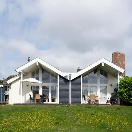 Ferienhaus Strandpark H051 *